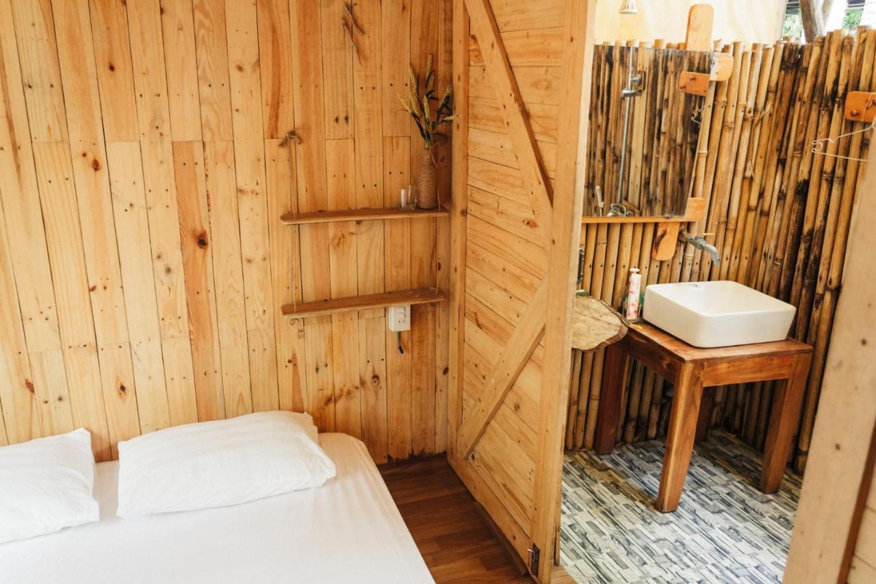 Villa Dao Hoa Vang Cam Ranh - Venuestay Exterior foto