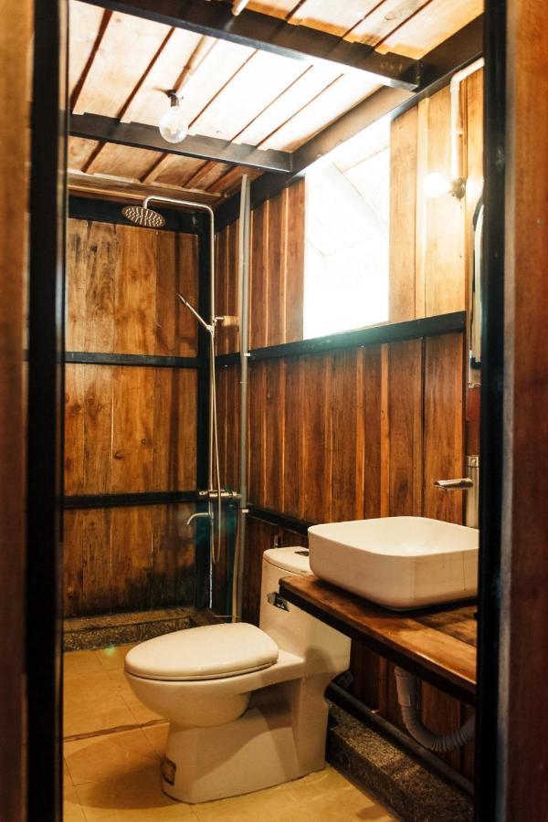 Villa Dao Hoa Vang Cam Ranh - Venuestay Exterior foto